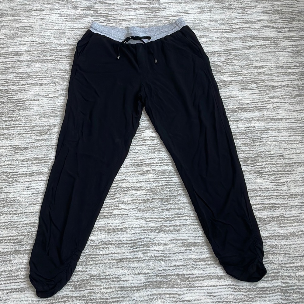 Splendid joggers size medium